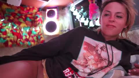 Snapshot of sophie_lovely chatting on February 28, 2025, 5:26 am derpy derpington online show from February 28, 2025, 5:26 am