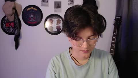 sophie_ross1 online show from December 16, 2025, 1:43 am