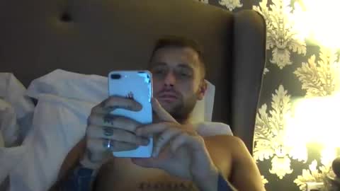 Snapshot of sophie_sam_24 chatting on December 22, 2024, 2:39 am Couple Sophie Sam online show from December 22, 2024, 2:39 am