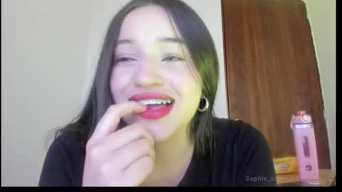 Snapshot of sophie_spencer1 chatting on September 26, 2025, 3:10 am sophie_spencer1 online show from September 26, 2025, 3:10 am