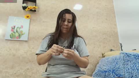 SOPHIE TYLER online show from June 1, 2026, 1:24 pm
