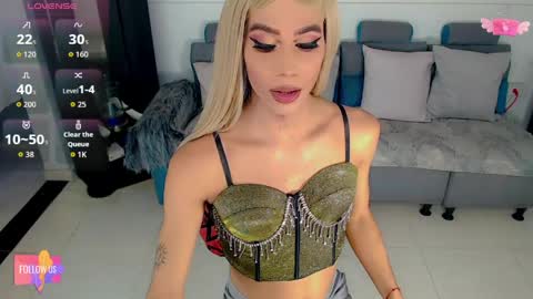 sophie_vall online show from April 4, 2026, 12:42 am