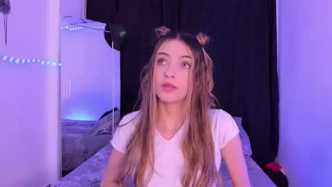 Sophie online show from July 25, 2026, 1:58 am