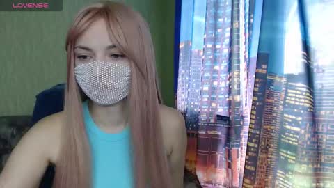 Sophie online show from March 10, 2026, 8:41 am