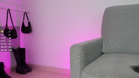 sophie  online show from July 23, 2026, 6:39 pm