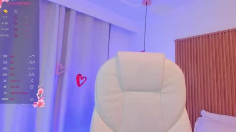   Sophie  IG sophiecherry es   online show from February 19, 2025, 5:49 am