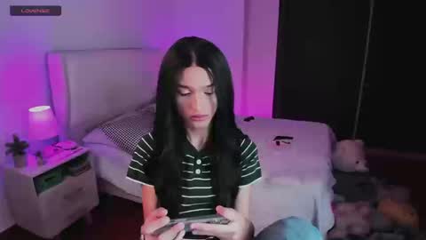 Snapshot of sophiecornett chatting on September 12, 2025, 1:38 am online show from September 12, 2025, 1:38 am