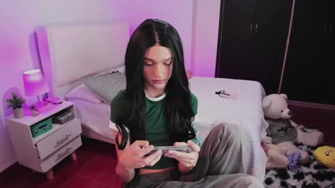 Snapshot of sophiecornett chatting on September 14, 2025, 2:00 am online show from September 14, 2025, 2:00 am