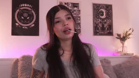 Snapshot of sophiee_art chatting on September 8, 2025, 7:02 pm Sophiee online show from September 8, 2025, 7:02 pm