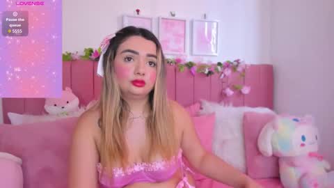 sophiee rosee online show from March 16, 2026, 6:01 pm
