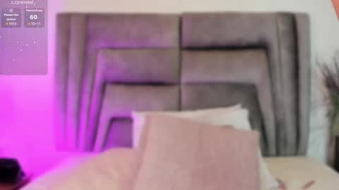 Sophie  online show from March 19, 2026, 11:36 am