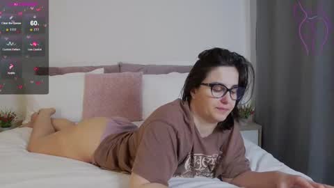 Sophie Rain online show from February 12, 2025, 7:44 am