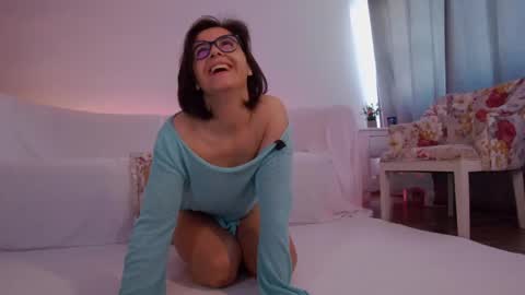 Sophie Rain online show from June 8, 2026, 5:08 am