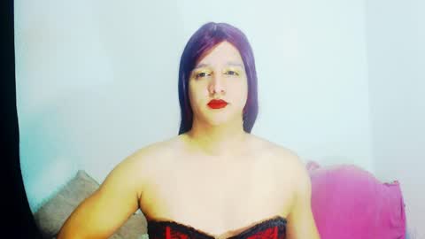 Snapshot of sophiehillsxo chatting on April 1, 2026, 3:40 am sophiehillsxo online show from April 1, 2026, 3:40 am