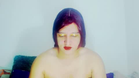 Snapshot of sophiehillsxo chatting on April 19, 2026, 10:45 pm sophiehillsxo online show from April 19, 2026, 10:45 pm