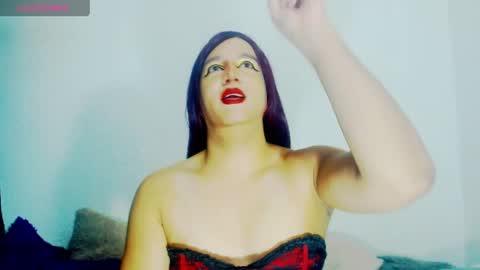 Snapshot of sophiehillsxo chatting on May 6, 2026, 1:25 am sophiehillsxo online show from May 6, 2026, 1:25 am