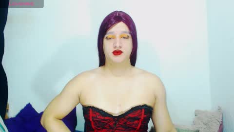 Snapshot of sophiehillsxo chatting on May 21, 2026, 7:59 am sophiehillsxo online show from May 21, 2026, 7:59 am