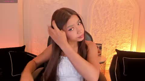 Sophie Houston online show from July 17, 2026, 3:13 am
