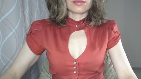 Sophiemisss online show from June 5, 2026, 6:52 am