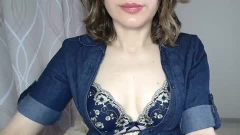 Sophiemisss online show from July 12, 2026, 6:26 am
