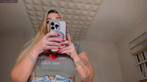 Sophie  Palmer online show from May 24, 2026, 11:59 am