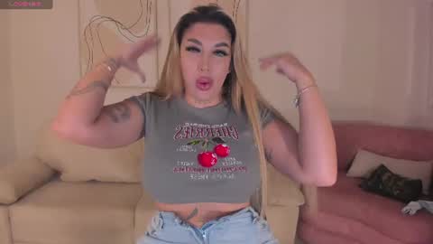 Sophie  Palmer online show from July 21, 2026, 8:00 pm
