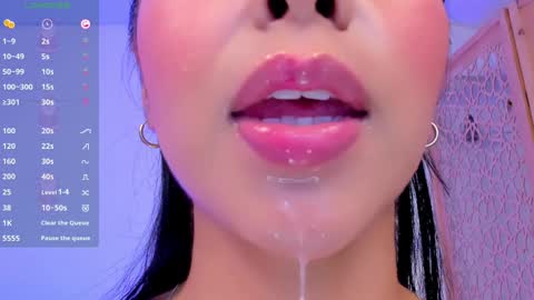 Snapshot of sophierooy chatting on December 18, 2024, 11:08 pm sophierooy online show from December 18, 2024, 11:08 pm