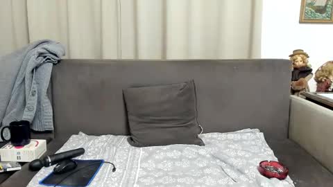 Snapshot of sophiestique chatting on October 15, 2025, 5:13 pm Sofia online show from October 15, 2025, 5:13 pm