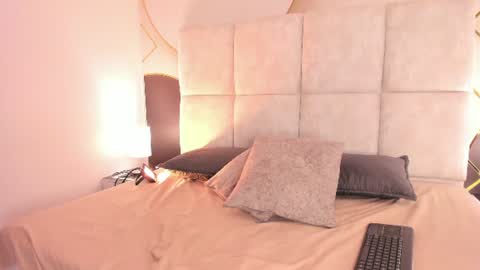 sophiie_rosee online show from July 6, 2026, 7:38 pm