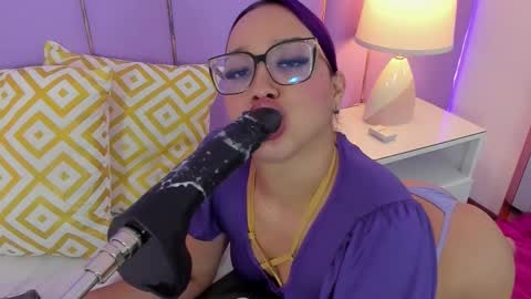 Sophy online show from March 4, 2026, 11:49 am