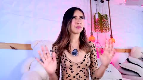Snapshot of sopphiaa_payton chatting on May 21, 2026, 1:07 pm Sophie online show from May 21, 2026, 1:07 pm