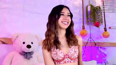 Snapshot of sopphiaa_payton chatting on May 29, 2026, 12:58 pm Sophie online show from May 29, 2026, 12:58 pm