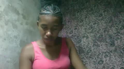 soriettezah online show from February 18, 2026, 8:05 pm