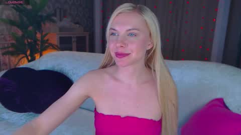 Snapshot of soul_liza chatting on November 12, 2025, 8:59 am Lisa online show from November 12, 2025, 8:59 am