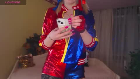 Lisa online show from February 4, 2026, 1:22 am