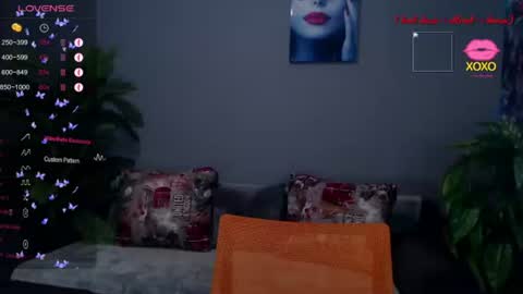 Lisa online show from June 19, 2026, 3:11 am