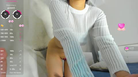 Snapshot of soul_mi chatting on December 24, 2024, 11:22 pm Mia online show from December 24, 2024, 11:22 pm