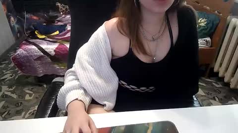 SoulGirl online show from June 10, 2026, 4:56 am