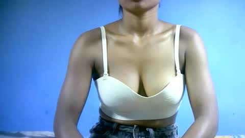 sourayaa online show from March 3, 2026, 8:37 pm