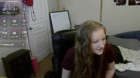 Snapshot of southerbunny chatting on December 22, 2024, 12:05 pm Bunnydathug online show from December 22, 2024, 12:05 pm