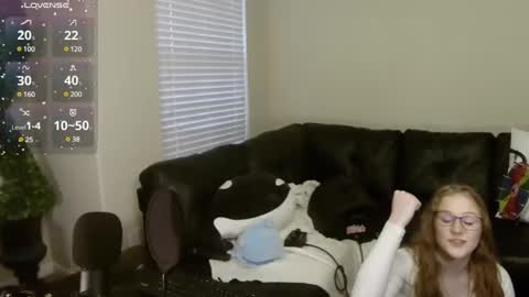 Snapshot of southerbunny chatting on February 9, 2025, 2:18 pm Bunnydathug online show from February 9, 2025, 2:18 pm