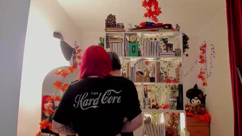 Snapshot of sova_energy chatting on November 6, 2025, 1:34 pm Leah online show from November 6, 2025, 1:34 pm