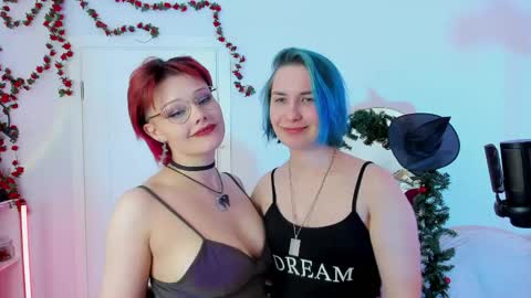 Leah online show from April 11, 2026, 9:19 pm