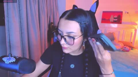 Lili online show from February 11, 2026, 11:54 pm