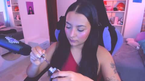 Lili online show from June 5, 2026, 5:07 pm