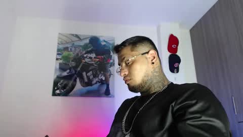 Snapshot of soy_apolo chatting on January 12, 2026, 8:36 pm soy_apolo online show from January 12, 2026, 8:36 pm