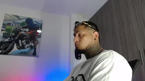 Snapshot of soy_apolo chatting on February 9, 2026, 2:54 pm soy_apolo online show from February 9, 2026, 2:54 pm