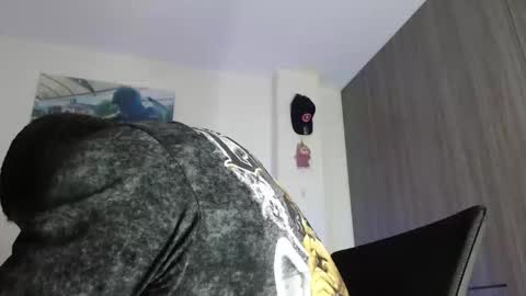 Snapshot of soy_apolo chatting on February 10, 2026, 2:21 pm soy_apolo online show from February 10, 2026, 2:21 pm