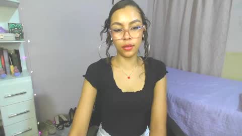 Snapshot of soy_miauhg chatting on June 8, 2026, 5:30 am Miauhg online show from June 8, 2026, 5:30 am