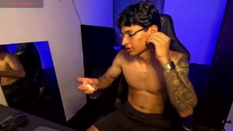 soy_samuel11 online show from June 24, 2026, 2:32 am